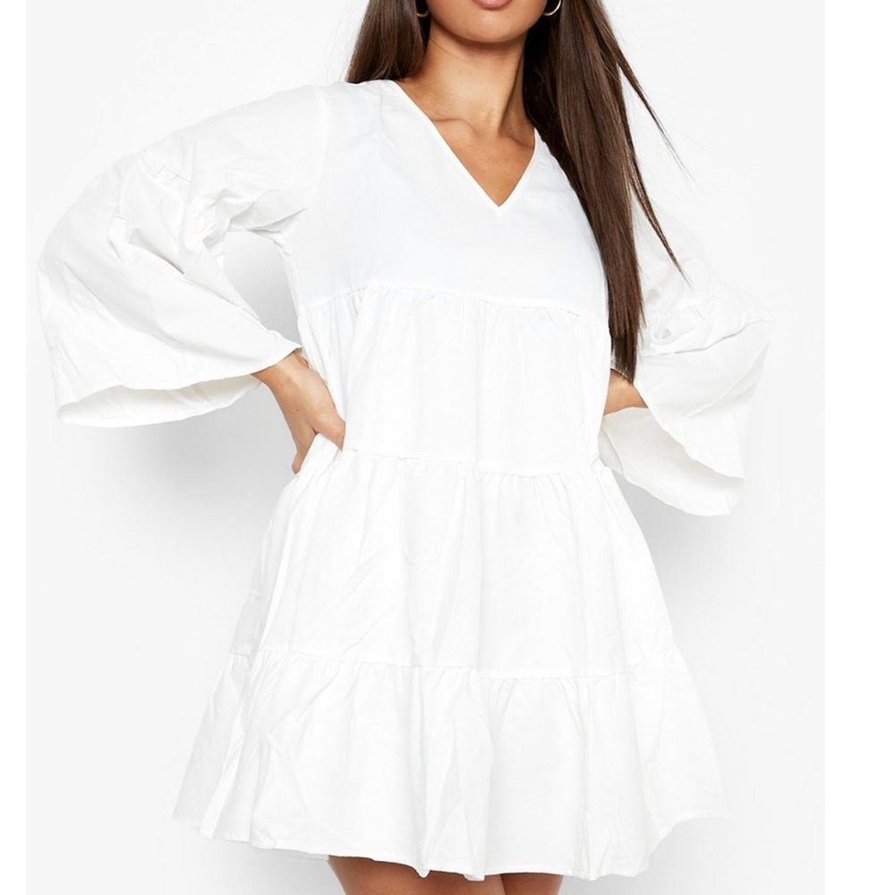 boohoo tiered smock dress in white, size 8